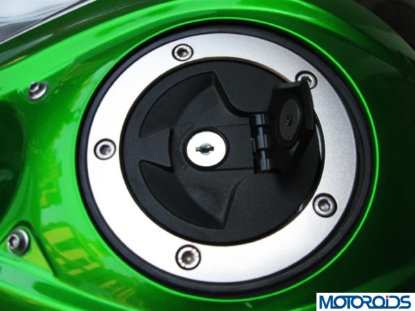 2014 Kawasaki Z1000 refueller cap