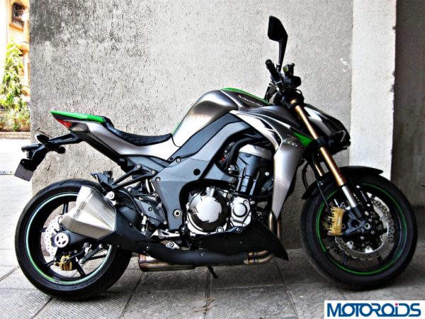 2014 Kawasaki Z1000 right view