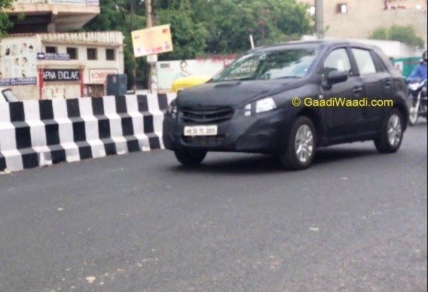 2015-Maruti-Suzuki-S-Cross-Crossover-Spyshot-3