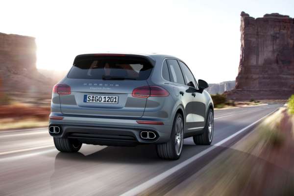 2015-Porsche-Cayenne-Facelift-10