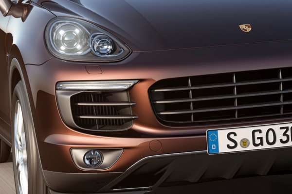 2015-Porsche-Cayenne-Facelift-11