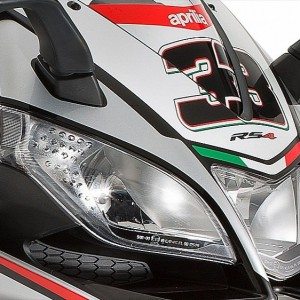 aprilia rs  replica looks smashing photo gallery medium