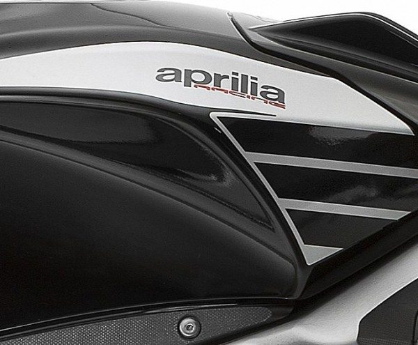 2015-aprilia-rs4-125-replica-looks-smashing-photo-gallery-medium_5