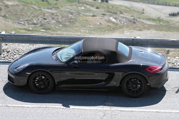 2016 Porsche Boxster Facelift Spied Profile
