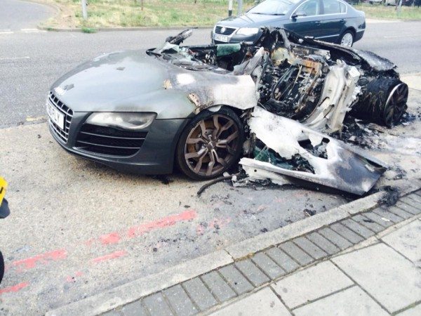 AUdi R8 V10 burnt (4)