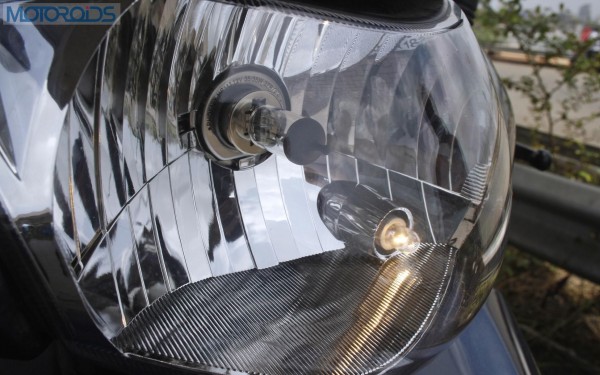 Activa 125 features a pilot lamp