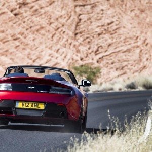 Aston Martin V Vantage Roadster Image