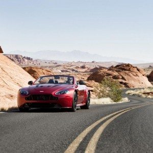 Aston Martin V Vantage Roadster Image