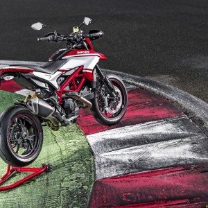 Ducati Hypermotard  Image Gallery