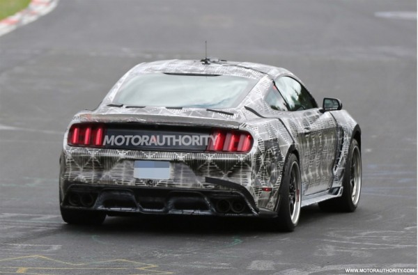 Ford-Mustang-2016-Spy-Images-5