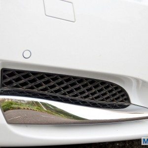 Jaguar XF details