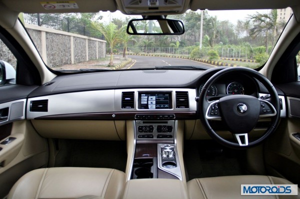 Jaguar XF interior (28)