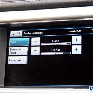 Jaguar XF touchscreen