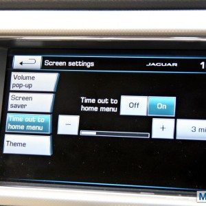 Jaguar XF touchscreen