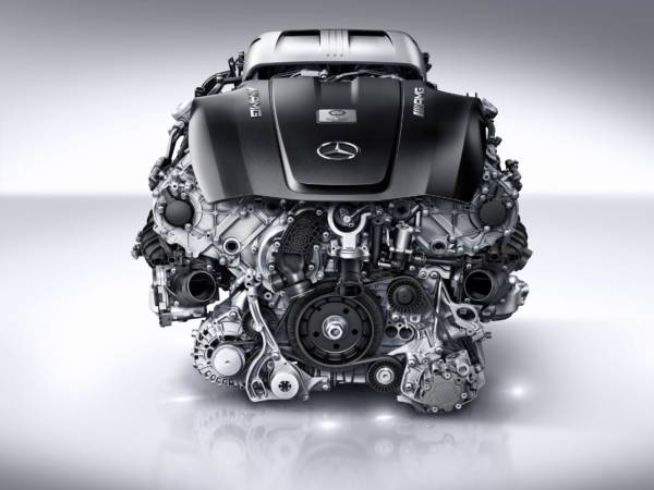 Mercedes-AMG-V8-Engine-Image-6