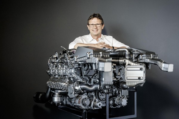 Mercedes-AMG-V8-Engine-Image-7