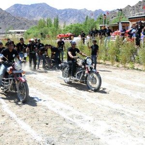 Royal Enfield REUNION north