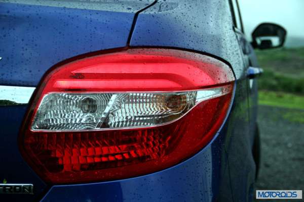 Tata Zest 1.2 revotron petrol tail lamp (3)