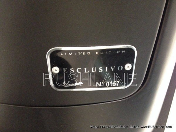 Vespa ESCLUSIVO Limited Edition Badging