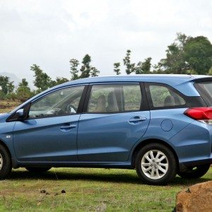 honda mobilio images