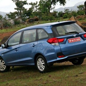 honda mobilio images