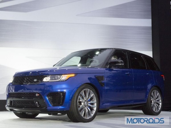 150814-pebblebeach-l-Land-Rover-SVR