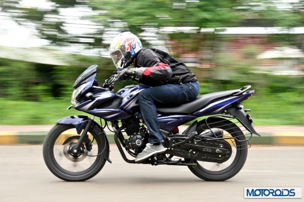 2014 Bajaj Discover 150 F (2)