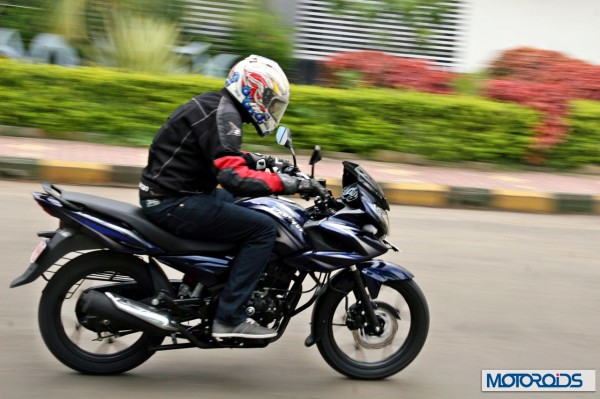 2014 Bajaj Discover 150 F (22)