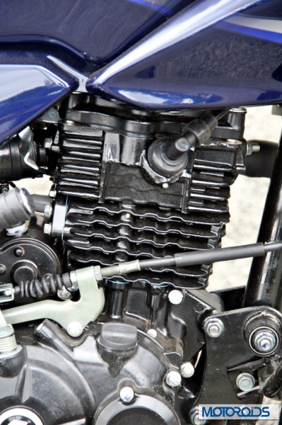 2014 Bajaj Discover 150 engine (2)