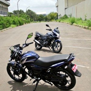 Bajaj Discover F S