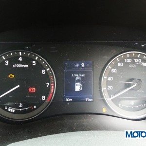 Hyundai i dashboard