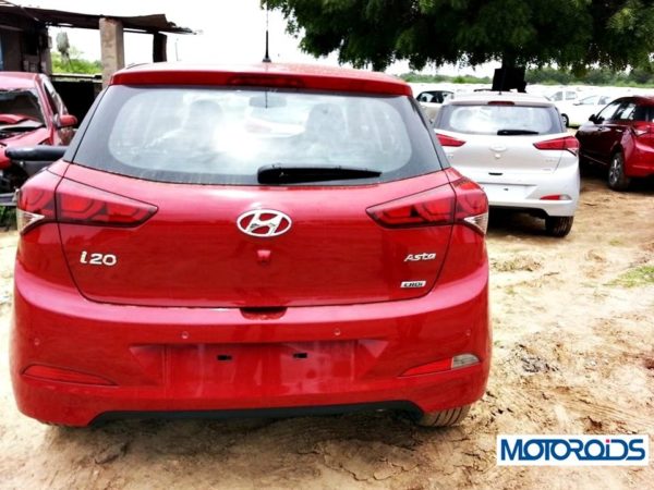 2014 Hyundai i20 rear view