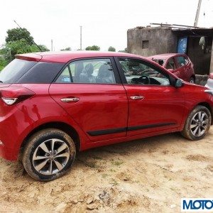 Hyundai i side view