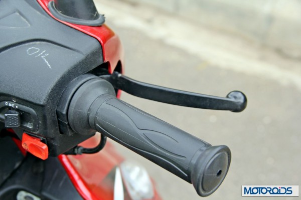 2014 TVS Wego 110 handlebars (1)