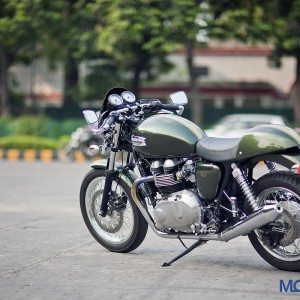 Triumph Thruxton Stills