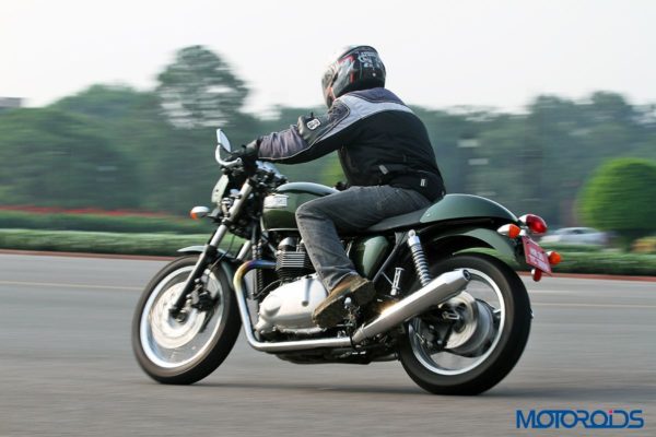 2014 Triumph Thruxton in action (1)