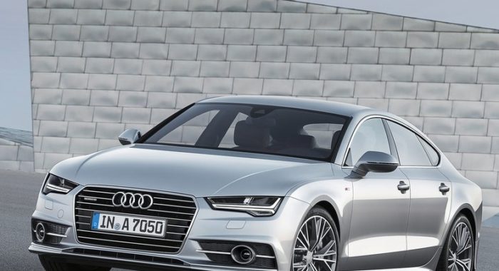 Upcoming 2015 Audi A7 Facelift Spied in India | Motoroids