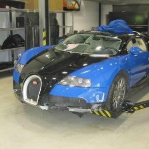 Bugatti Veyron Crashed Bid Image
