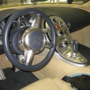 Bugatti Veyron Crashed Bid Image