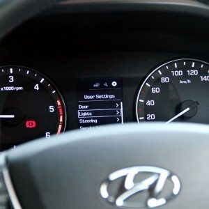 Hyundai Elilte i review details