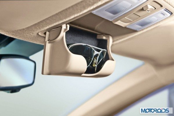 Hyundai Elite i20 Sunglass Holder