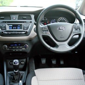 Hyundai Elite i steering