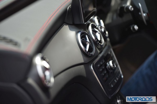 Mercedes CLA45 AMG interior (2)