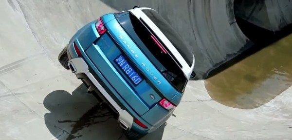 Range-Rover-Evoque-Skateboard-Ramp-1