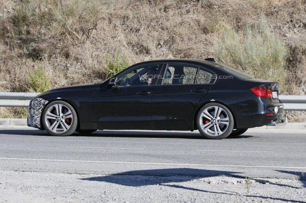Upcoming BMW 3-Series Facelift Spied