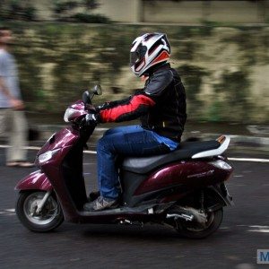 Yamaha Alpha Review Action Images