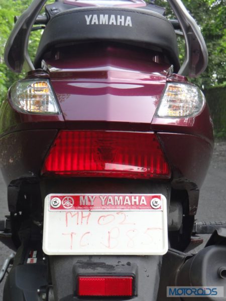 Yamaha-Alpha-Review-Tail-Light-Turn-Indicators