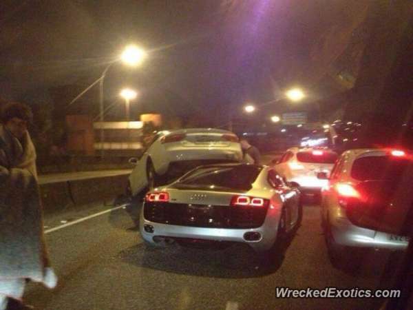 audi r8 and a7 crash (2)