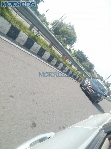 maruti s-cross spied (3)