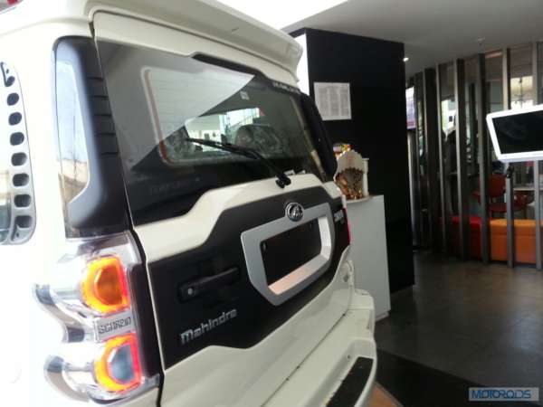 2014 Mahindra Scorpio (8)